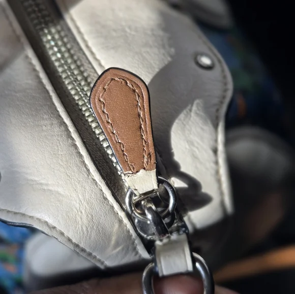 Blue and White Floral Coach Satchel - Picture 8 of 11